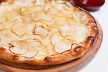 Elmalı Pizza